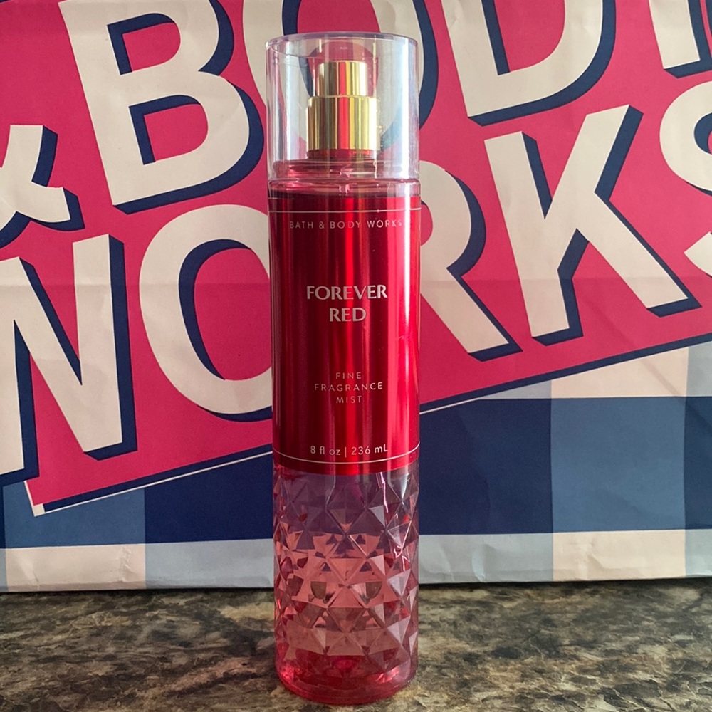 Bath & Body Works Forever Red